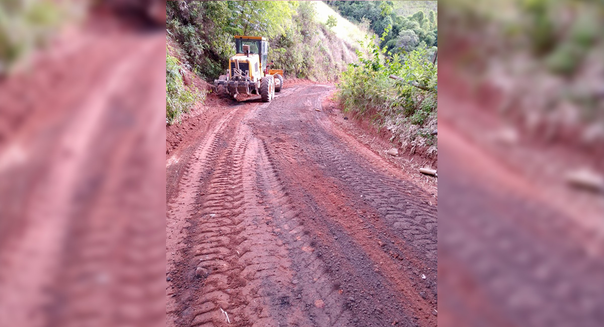 Prefeitura Segue Realizando a Manutenção e Recuperação das Estradas Vicinais da Zona Rural