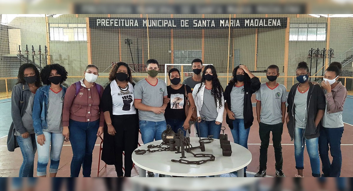 Alunos da rede municipal de ensino participam de palestra sobre “Consciência Negra”