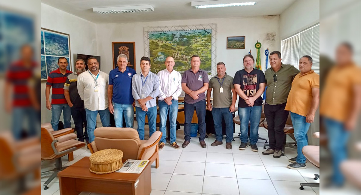 Prefeito recebe visita do diretor da Região do Interior (DRI) da Cedae