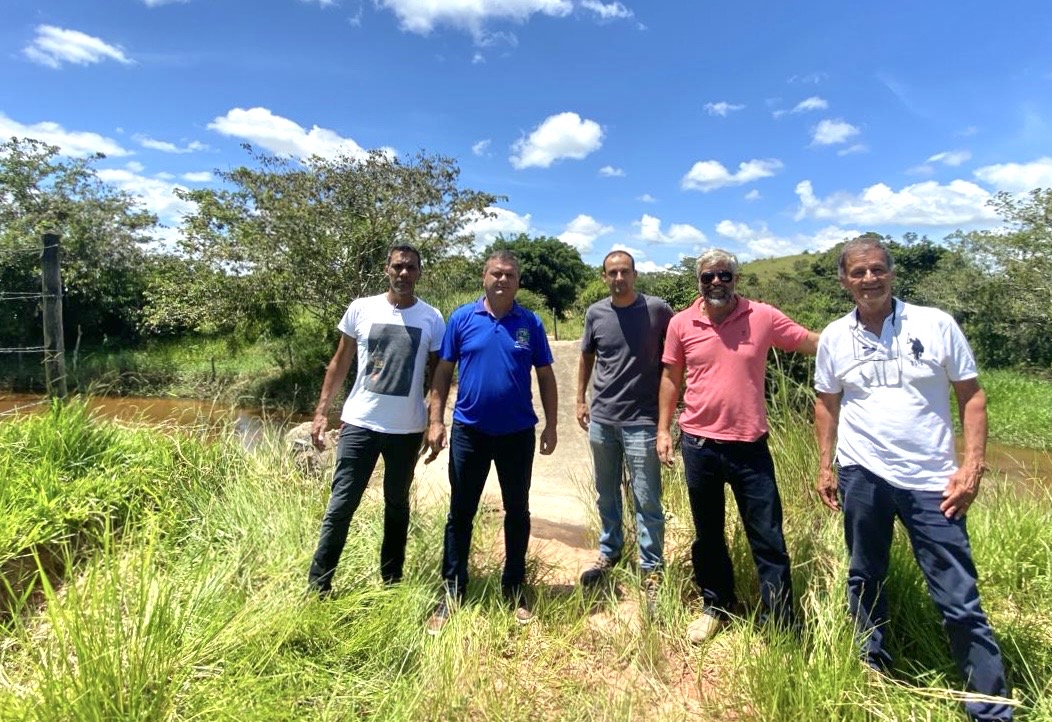 Prefeito e secretários visitam a comunidade de Brinco