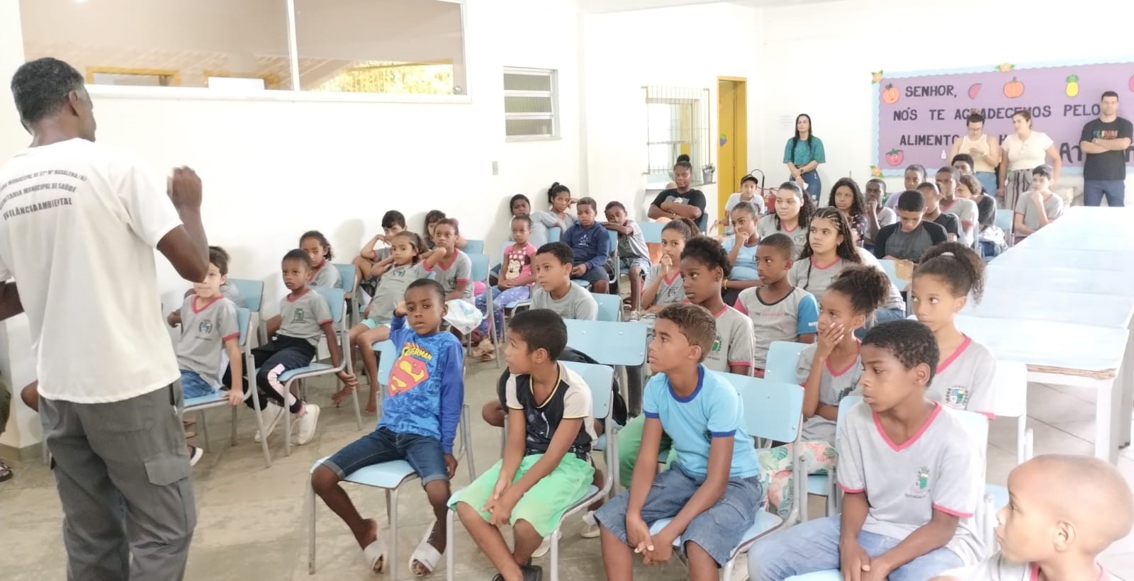 Escola Municipal Hélio Souza Martins recebe ação educativa contra a Dengue