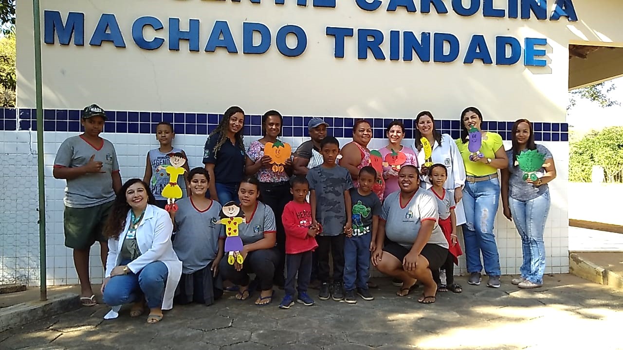 Secretaria de Saúde promove palestra sobre alimentação saudável na Escola Gentil Carolina Machado Trindade