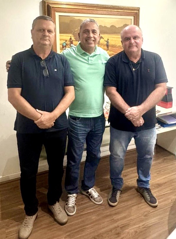 Prefeito busca recursos para o município em agenda no Rio de Janeiro