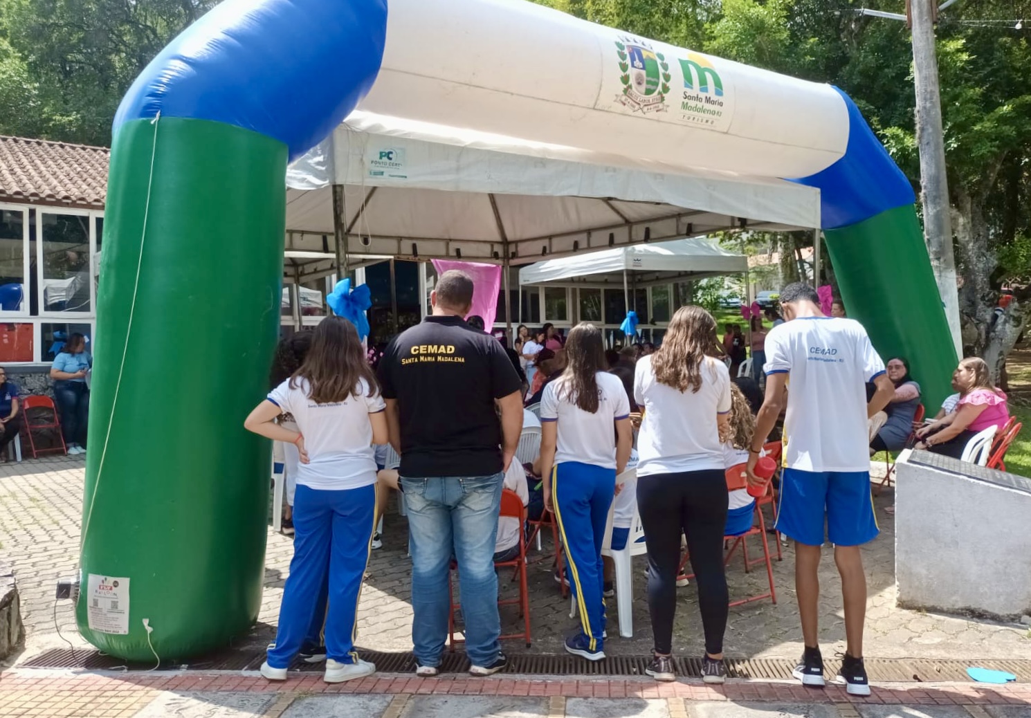 Evento em alusão às campanhas do Outubro Rosa e Novembro Azul na Praça Coronel Braz