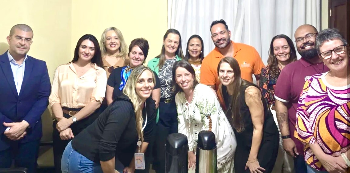 Santa Maria Madalena participa de reunião regional sobre políticas de proteção à infância e adolescência