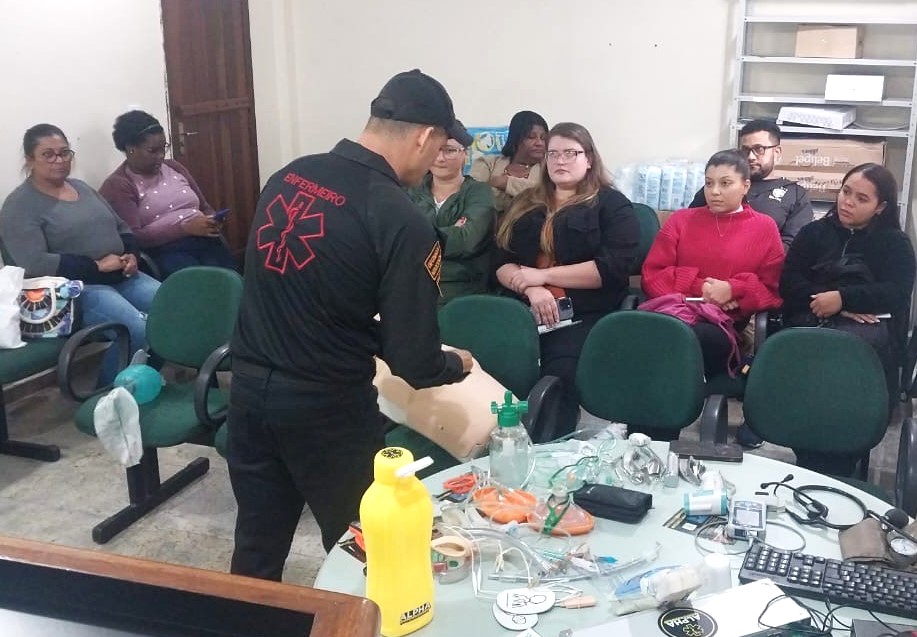 Profissionais da Saúde participam de capacitação em emergências intra-hospitalares com ênfase em Parada Cardiorrespiratória