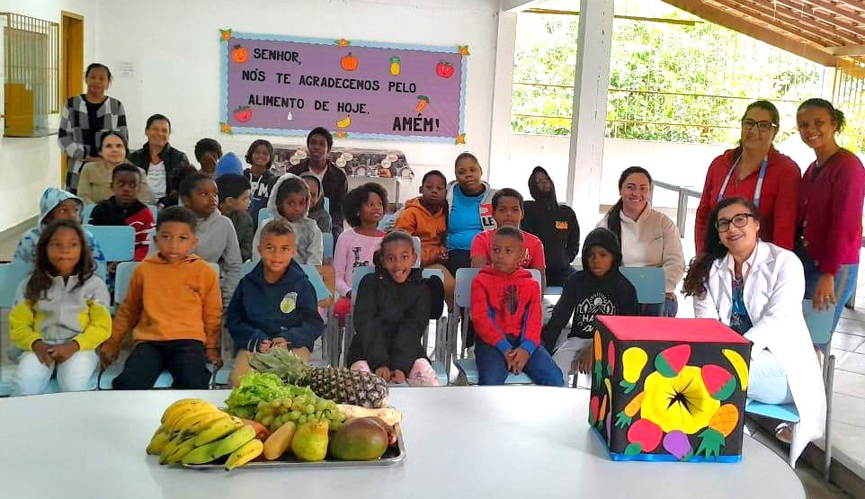 ESF de Manoel de Moraes promove palestra sobre alimentação saudável em escola do distrito